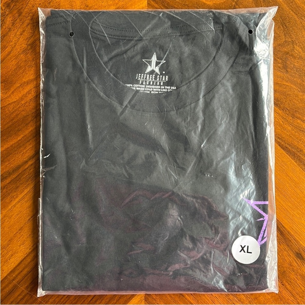Jeffree Star (XL) Black Spider Tee Halloween Special.